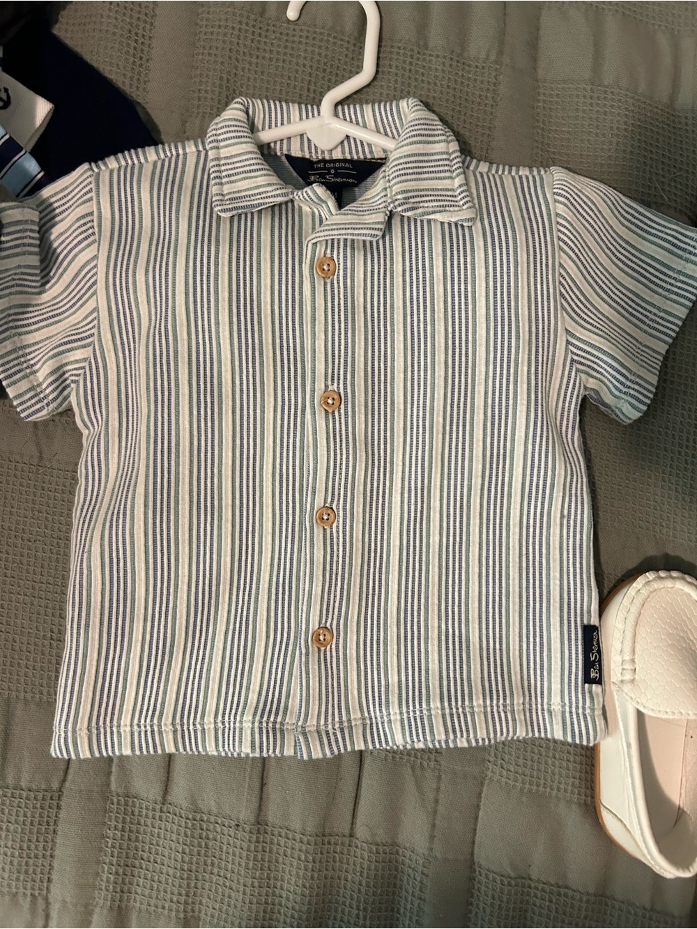 Tea Collection Blue & White Striped Short-Sleeve Button Shirt